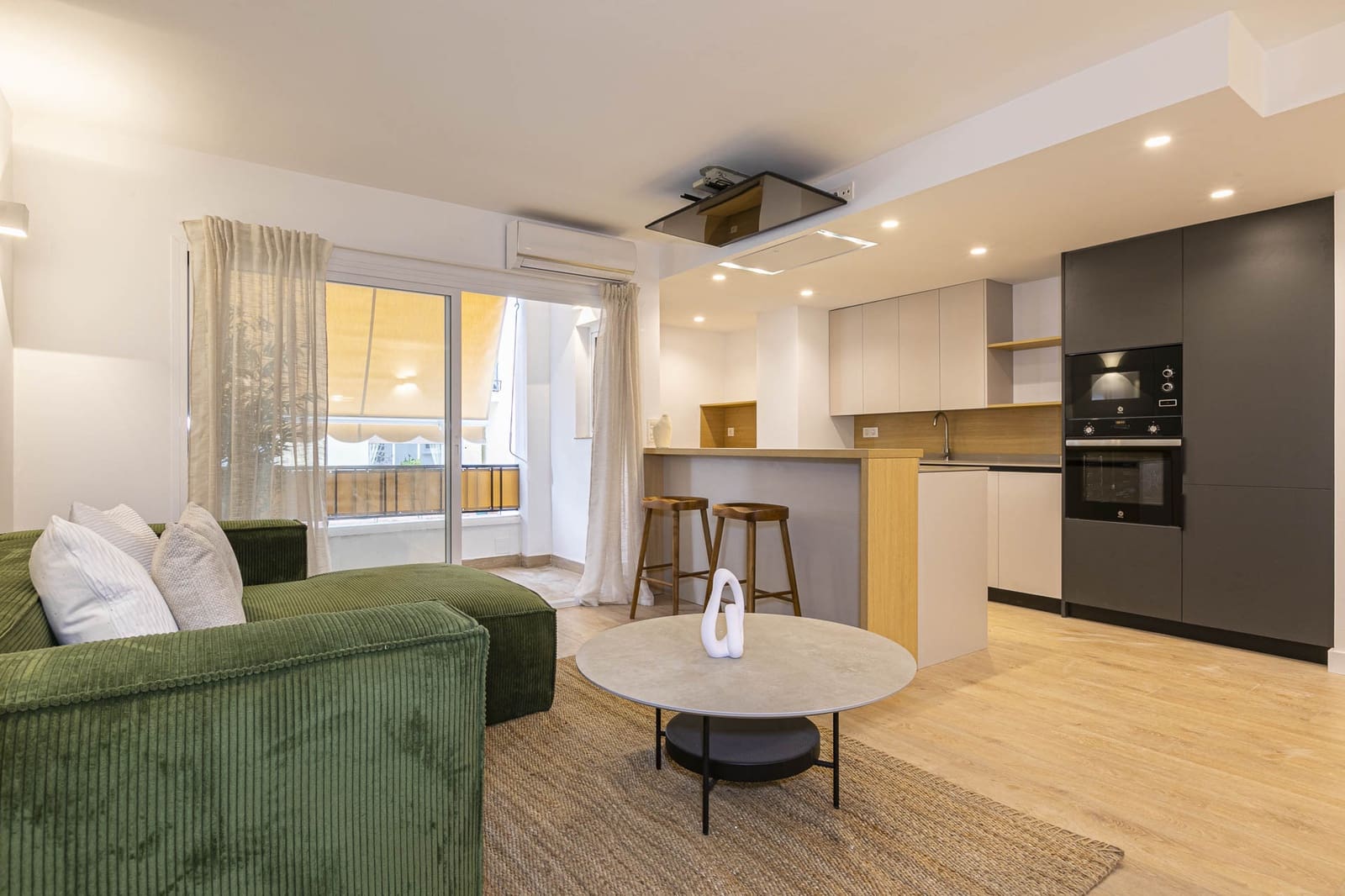 Apartamento de 2 habitaciones en Marbella en venta - 550.000 € (Ref: 9543930)