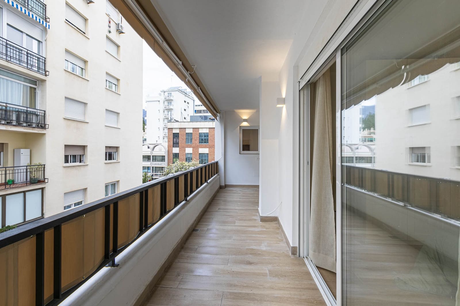 Apartamento de 2 habitaciones en Marbella en venta - 550.000 € (Ref: 9543930)