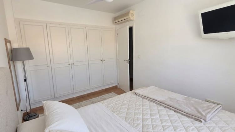 3 soverom Hus til salgs i Relleu med svømmebasseng garasje - € 264 000 (Ref: 10038999)