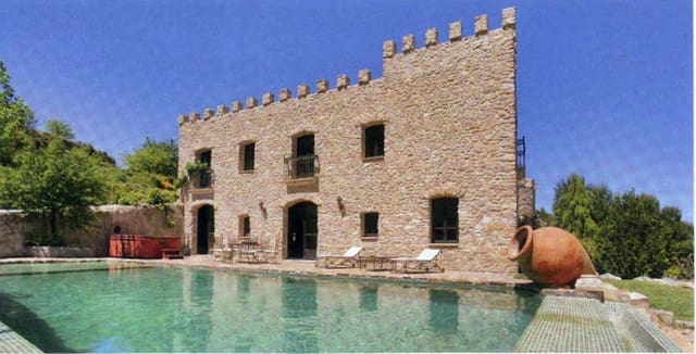 5 bedroom Finca/Country House for sale in Relleu with pool garage - € 2,150,000 (Ref: 2161763)