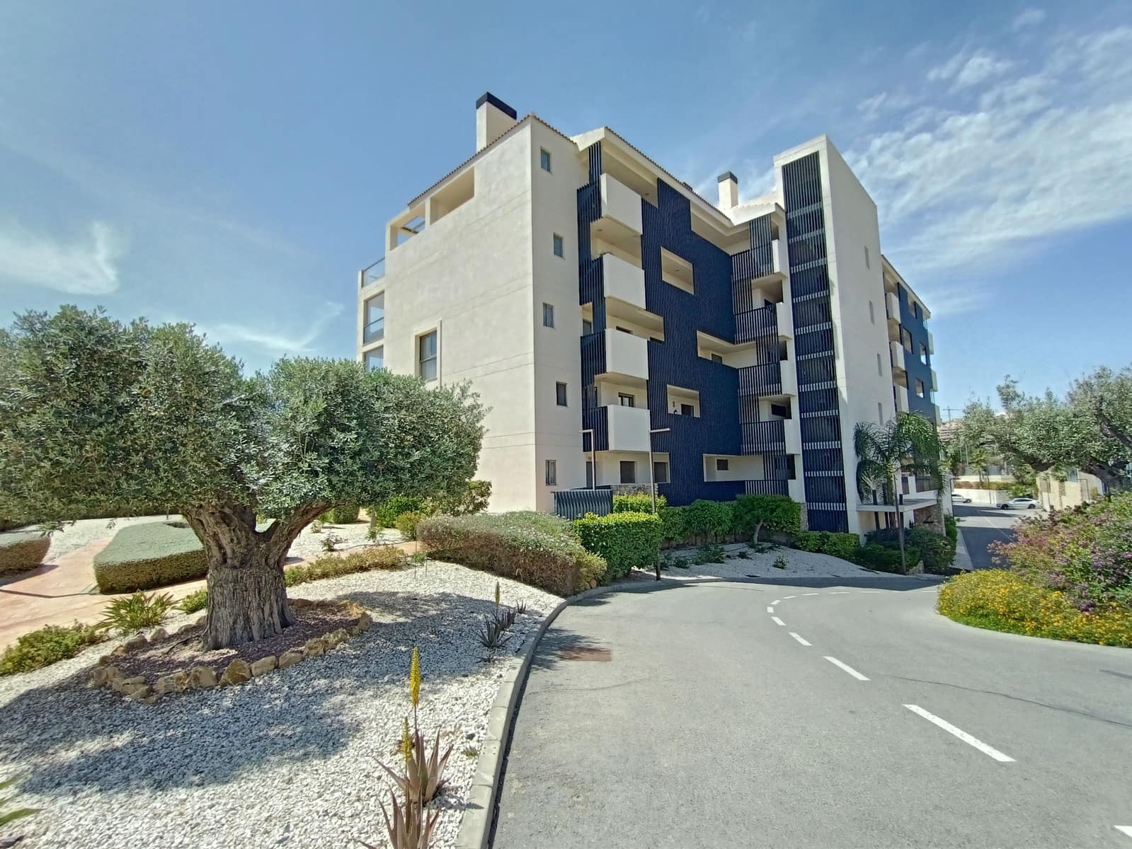 3 makuuhuone Huoneisto myytävänä paikassa La Villajoyosa / Vila Joiosa mukana uima-altaan 
autotalli - 545 000 € (Ref: 7535115)