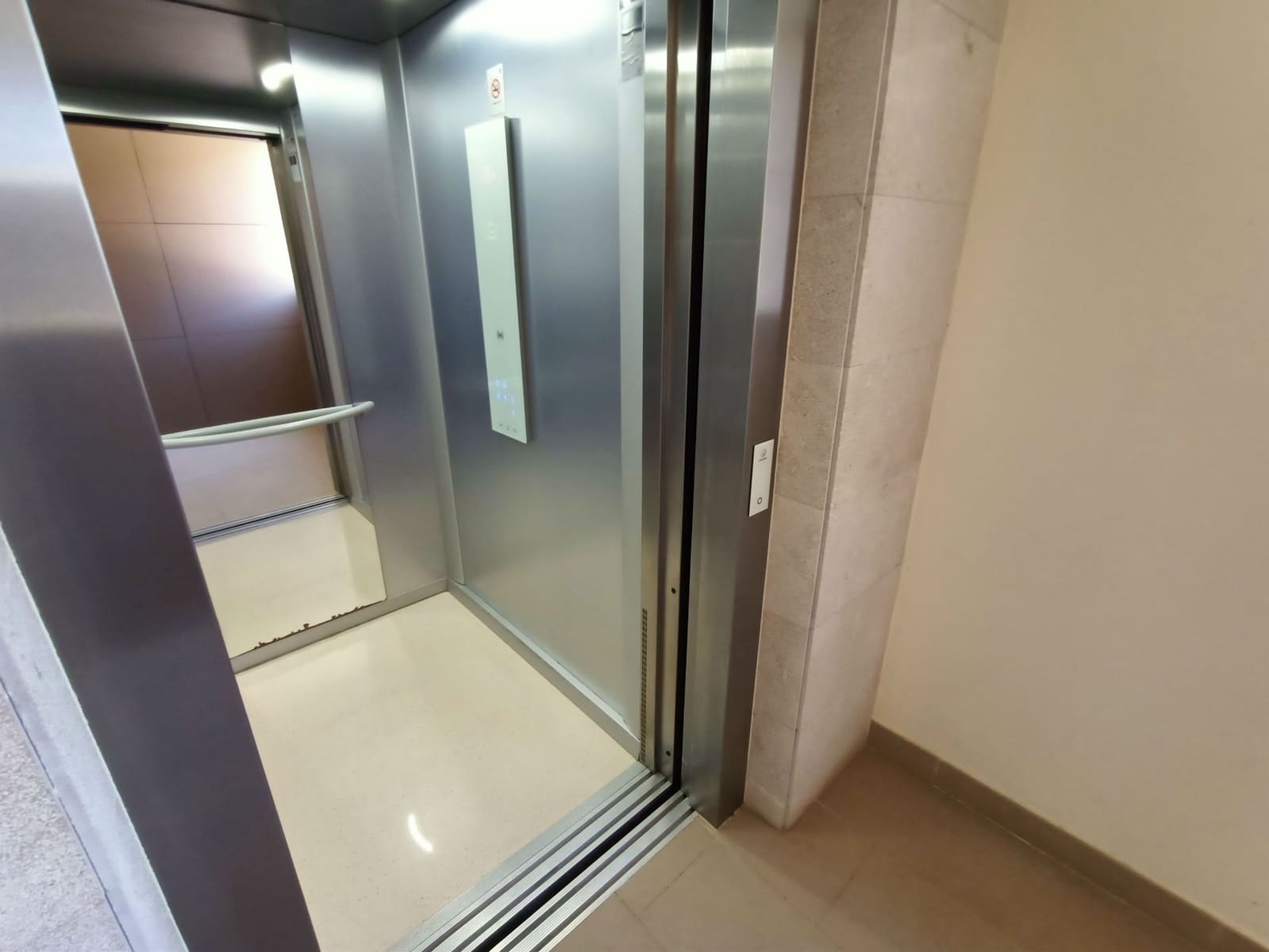 3 makuuhuone Huoneisto myytävänä paikassa La Villajoyosa / Vila Joiosa mukana uima-altaan 
autotalli - 545 000 € (Ref: 7535115)