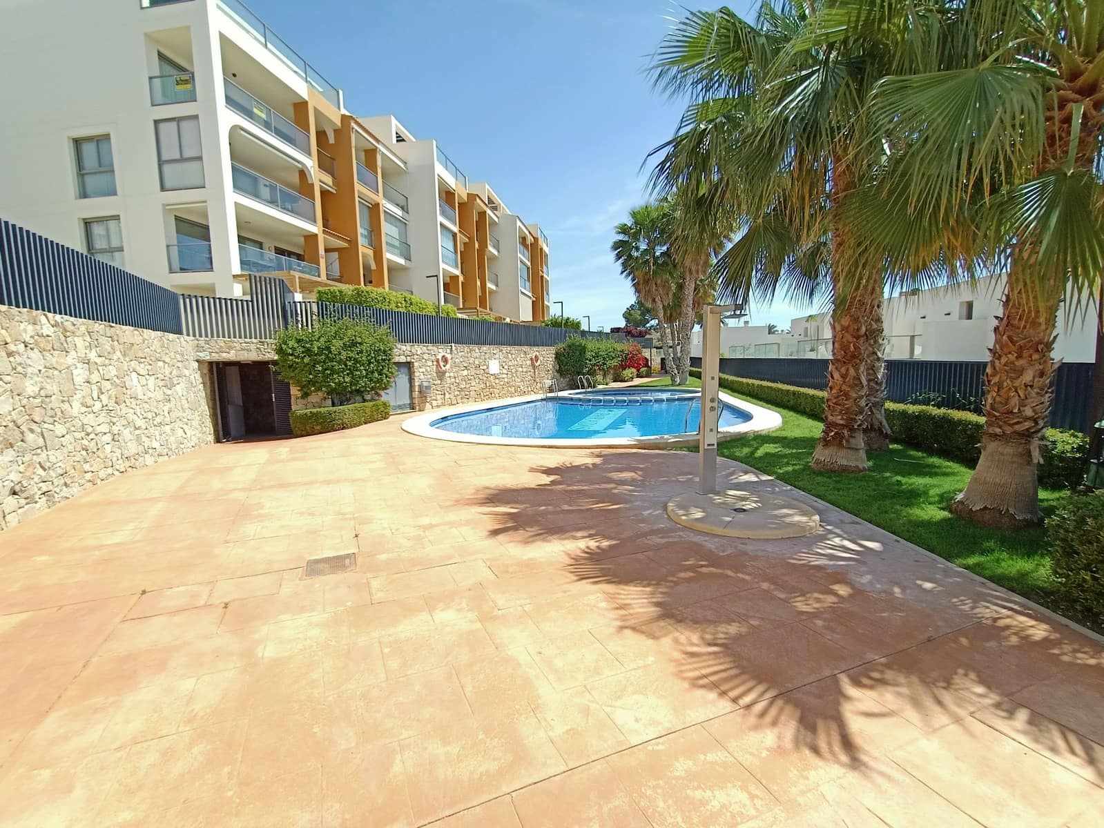 3 makuuhuone Huoneisto myytävänä paikassa La Villajoyosa / Vila Joiosa mukana uima-altaan 
autotalli - 545 000 € (Ref: 7535115)