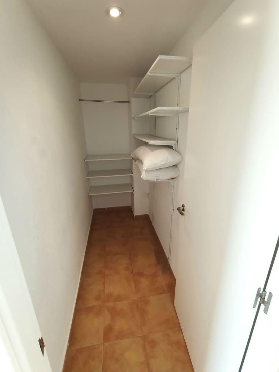 3 soveværelse Byhus til salg i Relleu med swimmingpool garage - € 199.000 (Ref: 9191852)