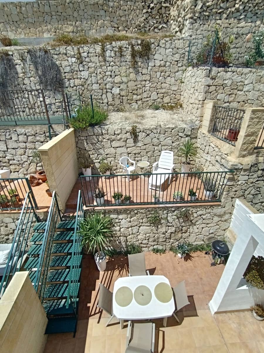 3 soveværelse Byhus til salg i Relleu med swimmingpool garage - € 199.000 (Ref: 9191852)