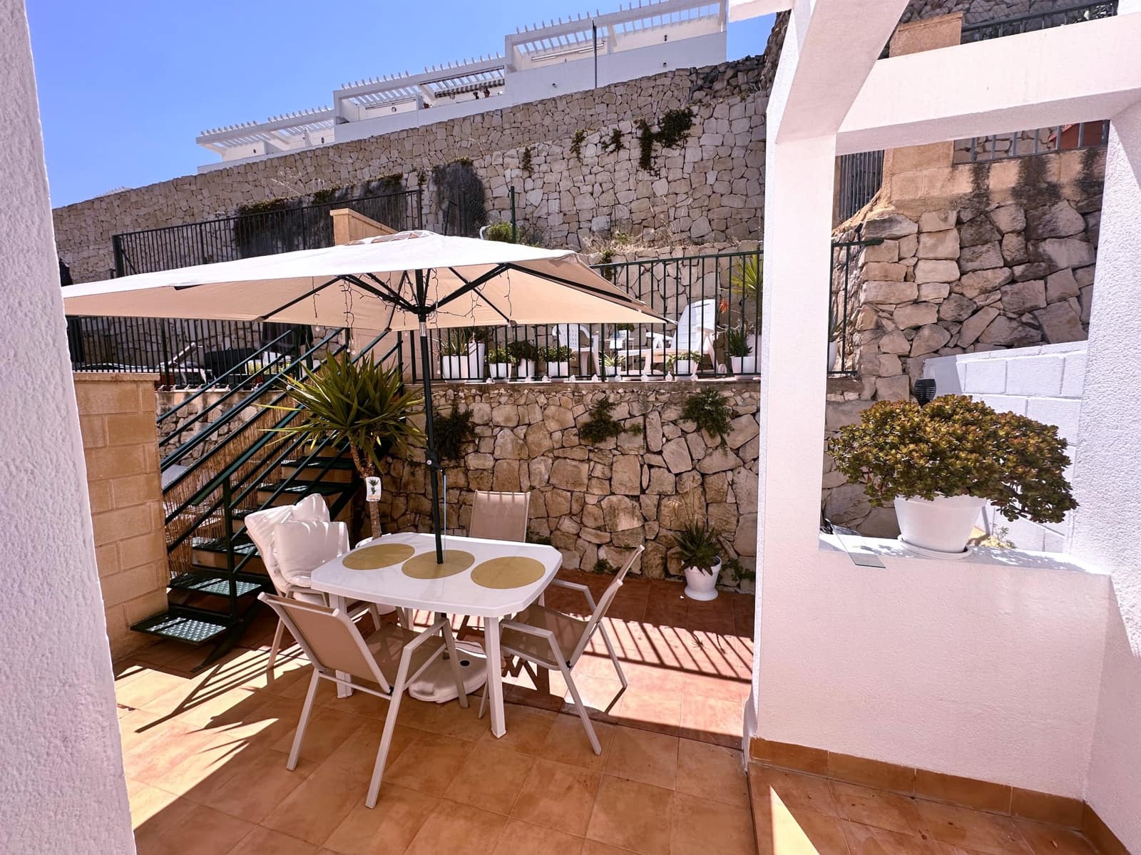 3 soveværelse Byhus til salg i Relleu med swimmingpool garage - € 199.000 (Ref: 9191852)