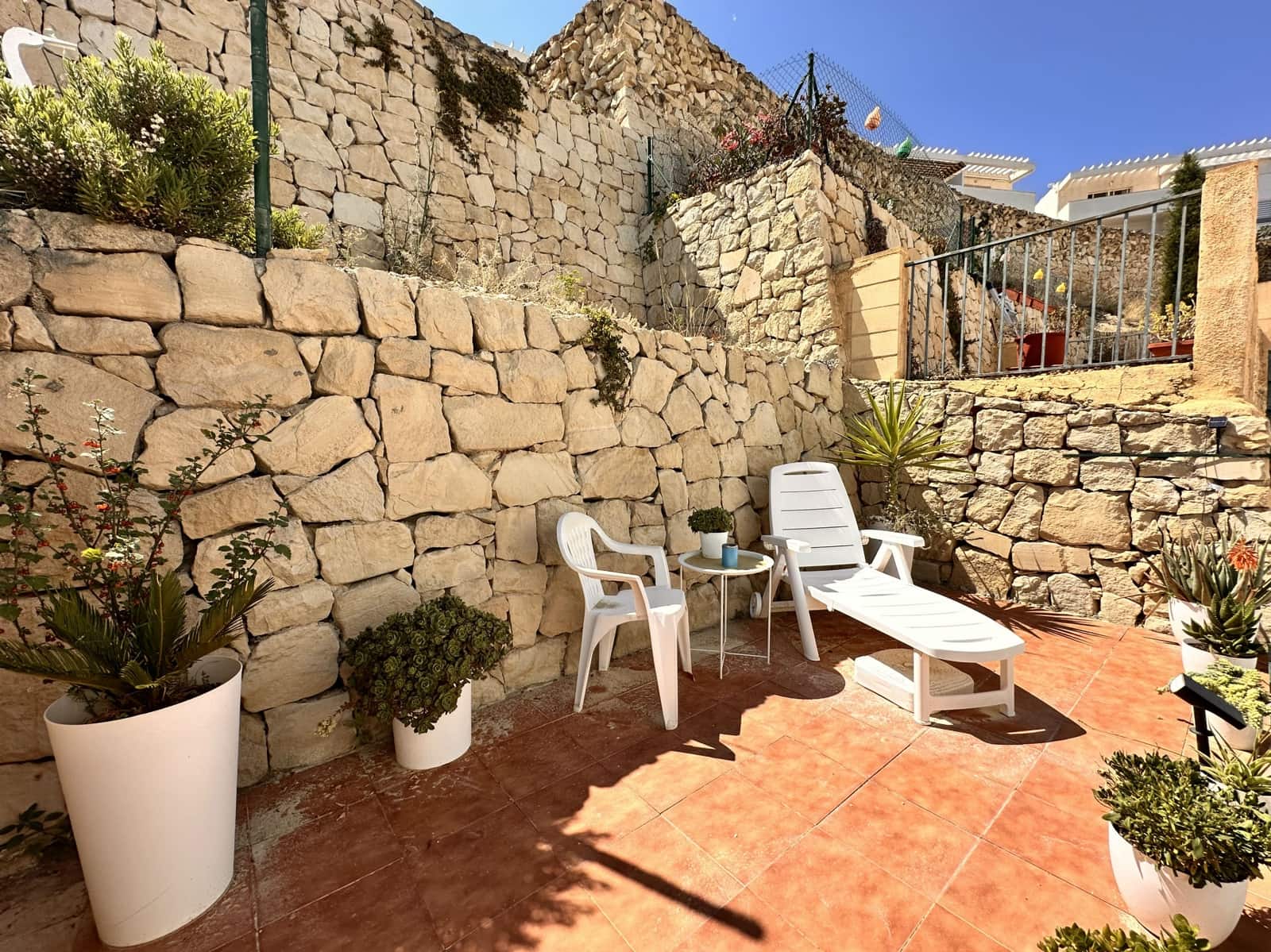 3 soveværelse Byhus til salg i Relleu med swimmingpool garage - € 199.000 (Ref: 9191852)