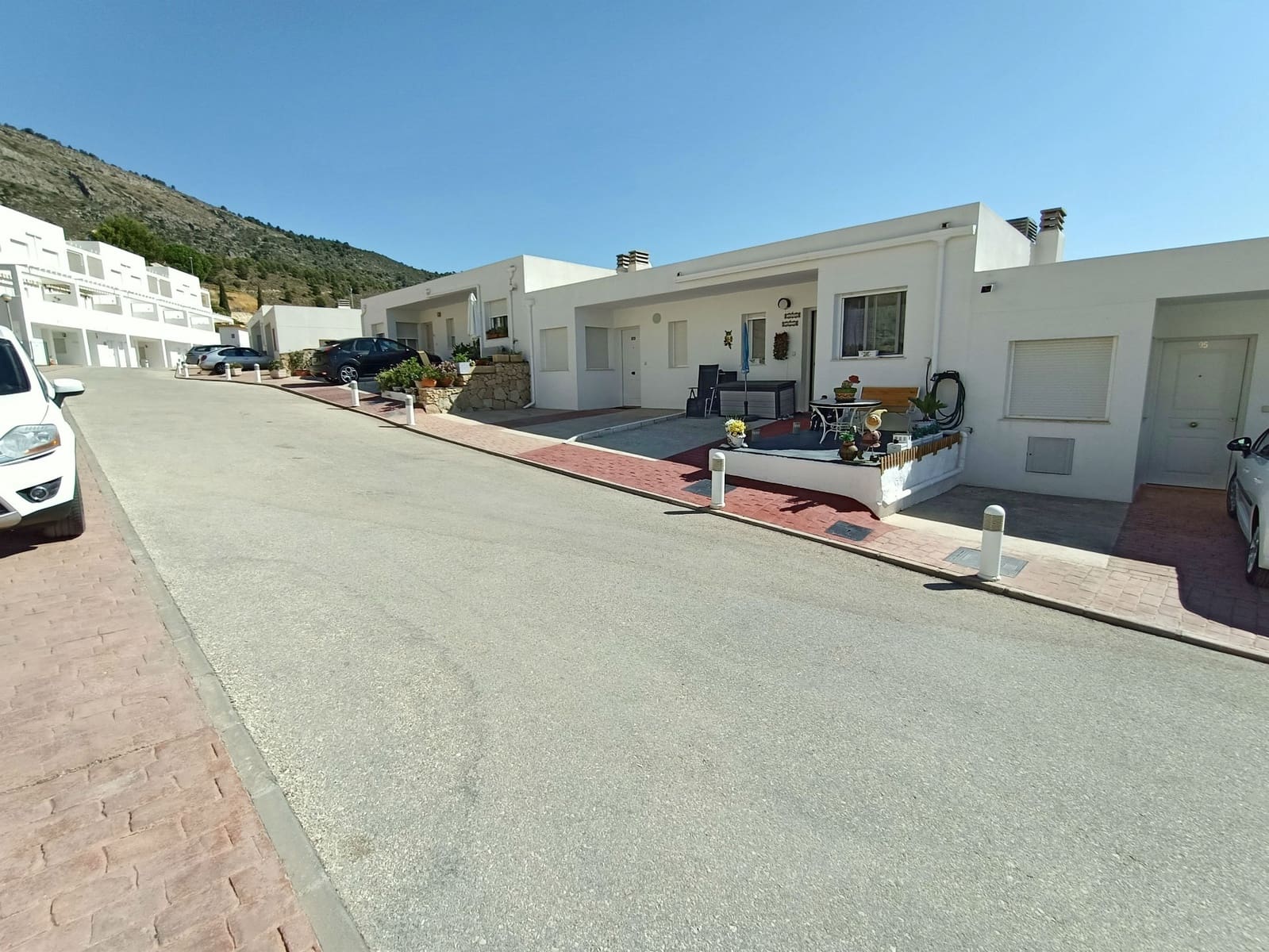 3 quarto Casa em Banda para venda em Relleu com piscina garagem - 195 000 € (Ref: 9205772)