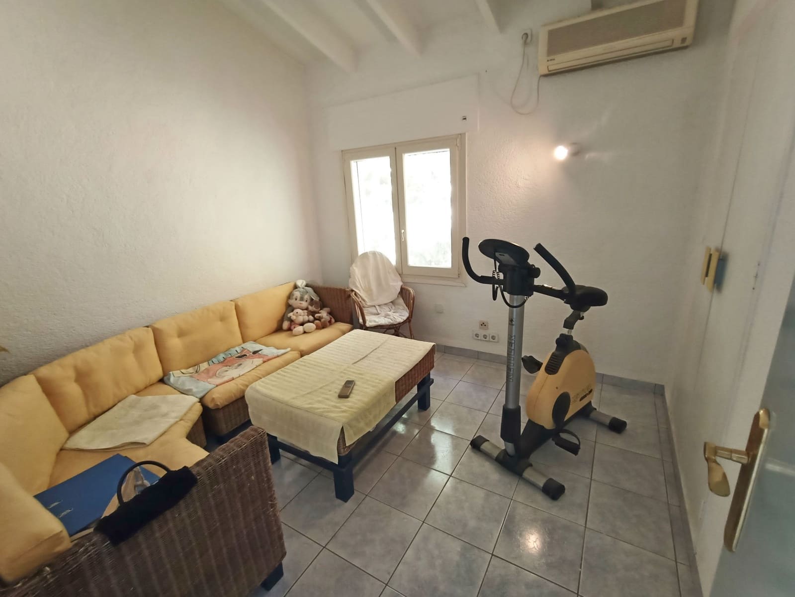 4 soveværelse Villa til salg i Benissa med swimmingpool garage - € 675.000 (Ref: 9255461)