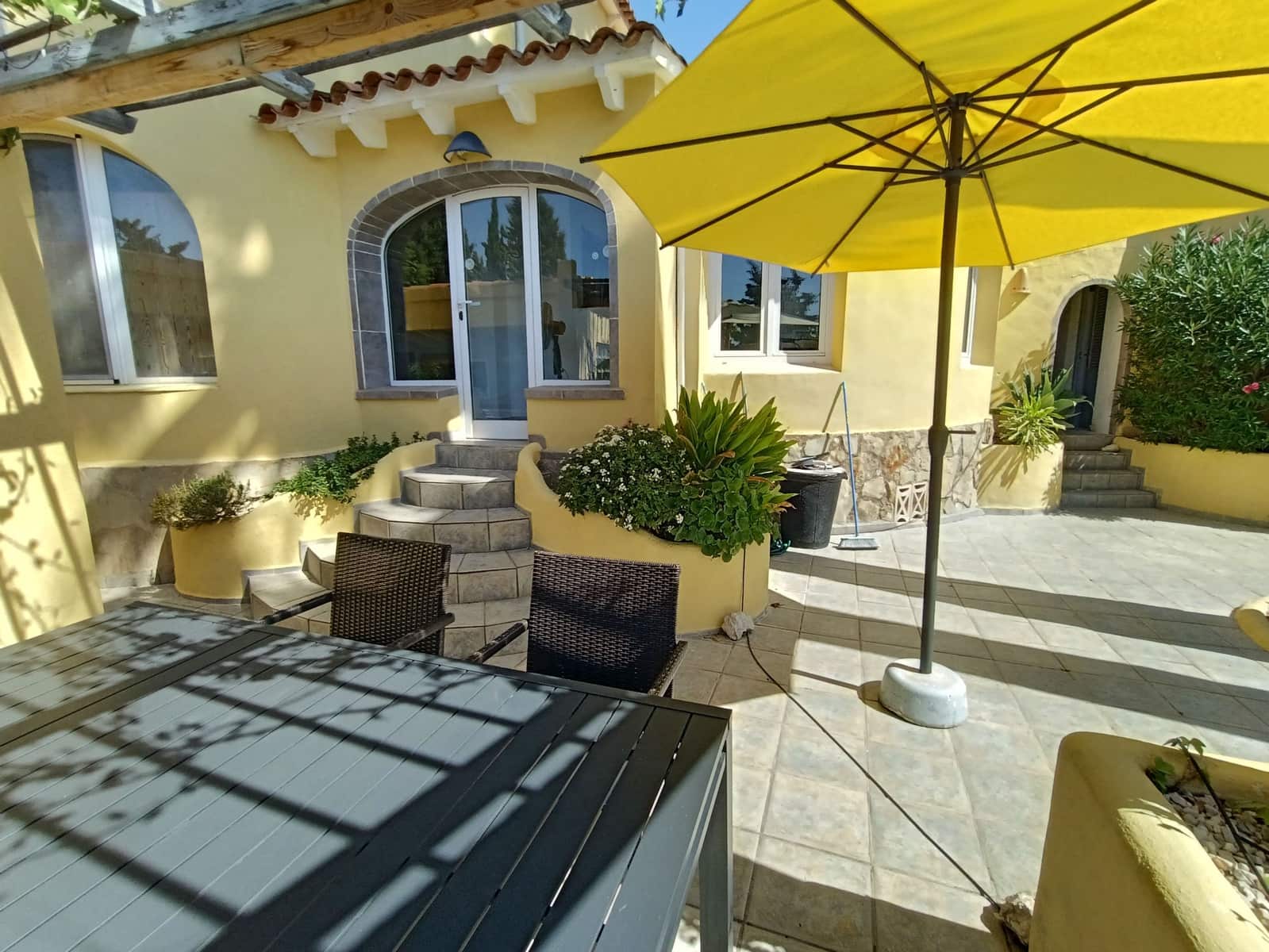 4 soveværelse Villa til salg i Benissa med swimmingpool garage - € 675.000 (Ref: 9255461)