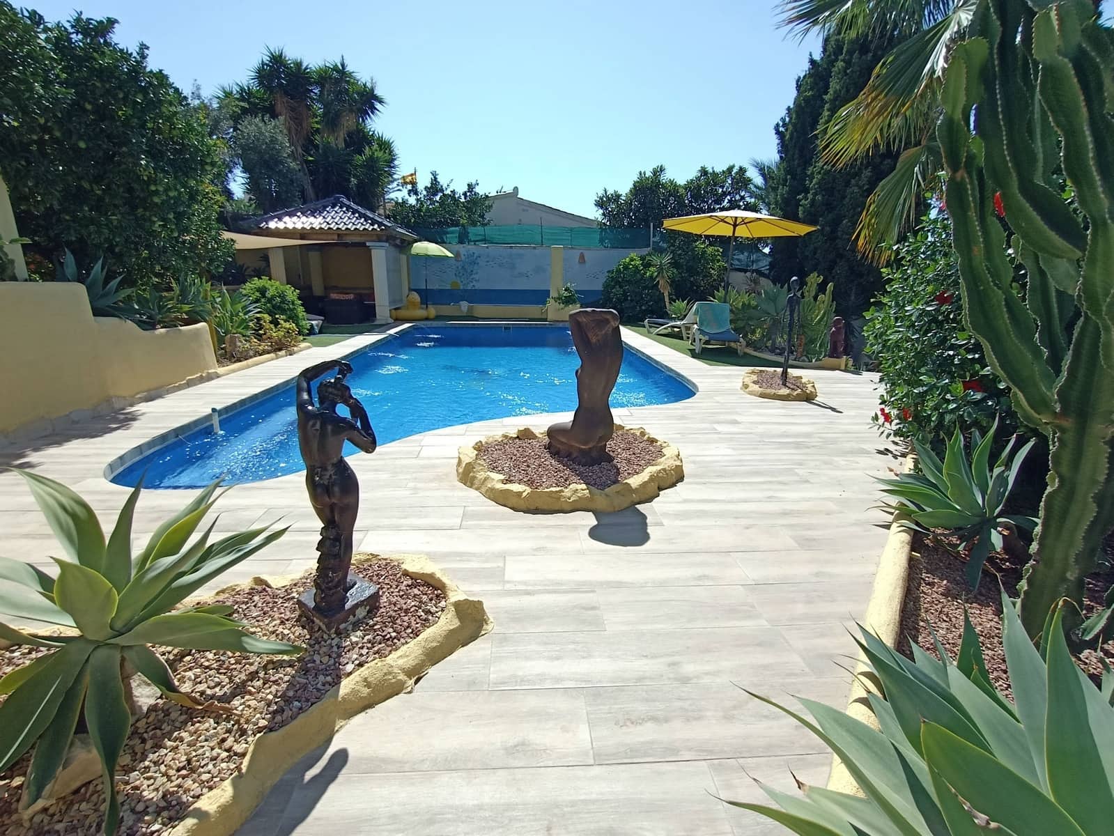 4 soveværelse Villa til salg i Benissa med swimmingpool garage - € 675.000 (Ref: 9255461)