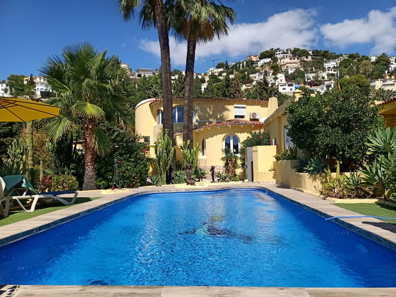 4 soveværelse Villa til salg i Benissa med swimmingpool garage - € 675.000 (Ref: 9255461)