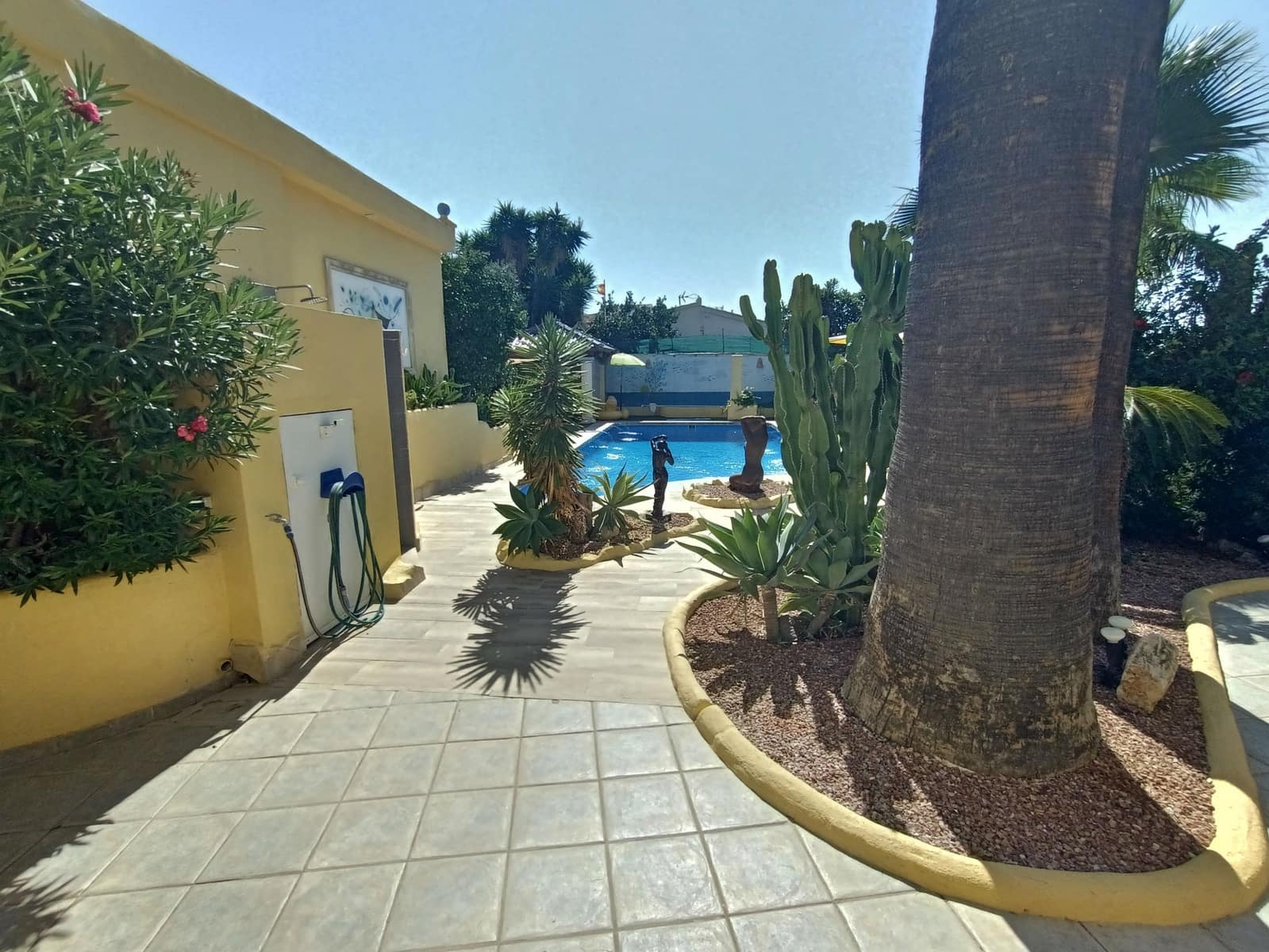 4 soveværelse Villa til salg i Benissa med swimmingpool garage - € 675.000 (Ref: 9255461)