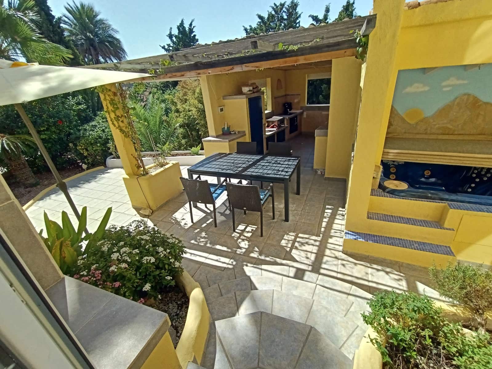 4 soveværelse Villa til salg i Benissa med swimmingpool garage - € 675.000 (Ref: 9255461)