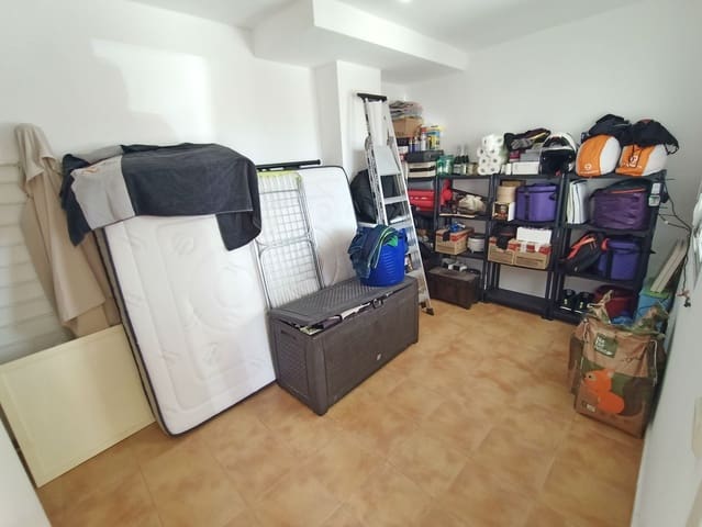 4 bedroom Townhouse for sale in Relleu with pool garage - € 195,000 (Ref: 9301431)