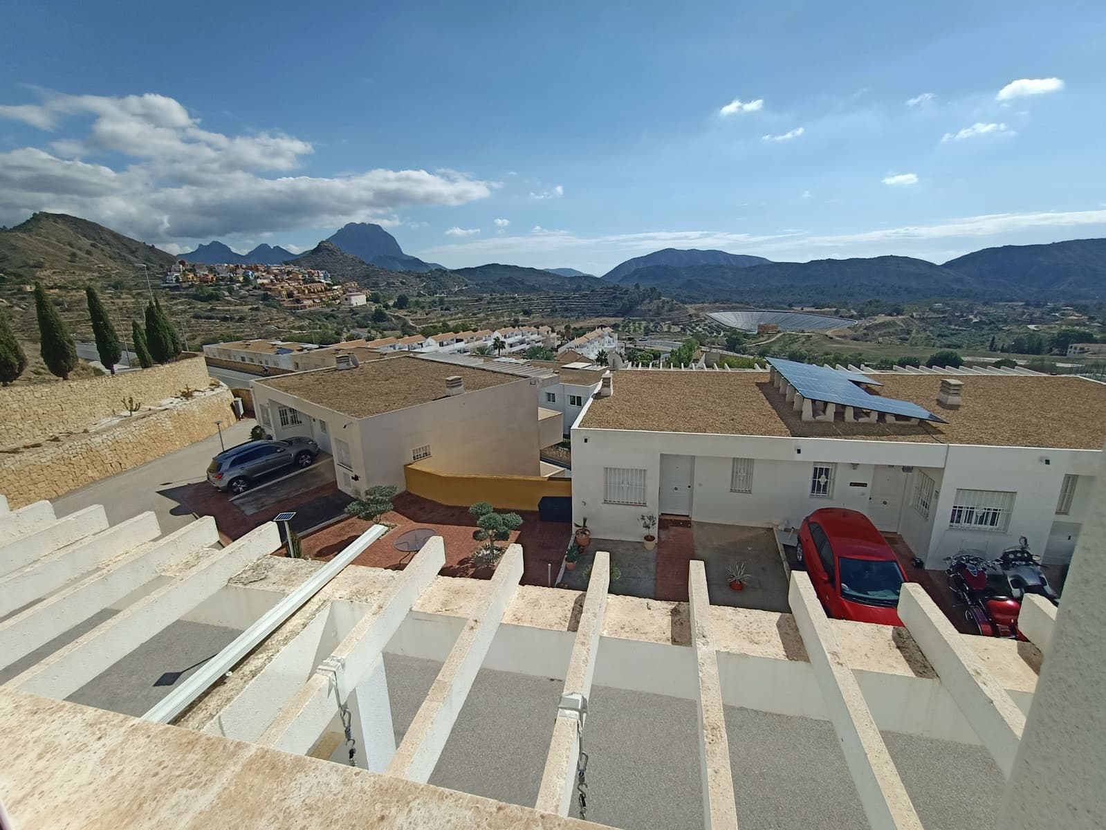 4 quarto Casa em Banda para venda em Relleu com piscina garagem - 195 000 € (Ref: 9301431)