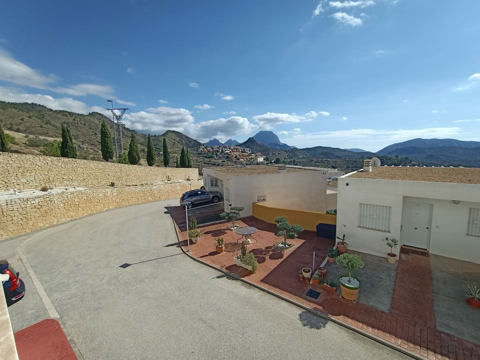 4 quarto Casa em Banda para venda em Relleu com piscina garagem - 195 000 € (Ref: 9301431)