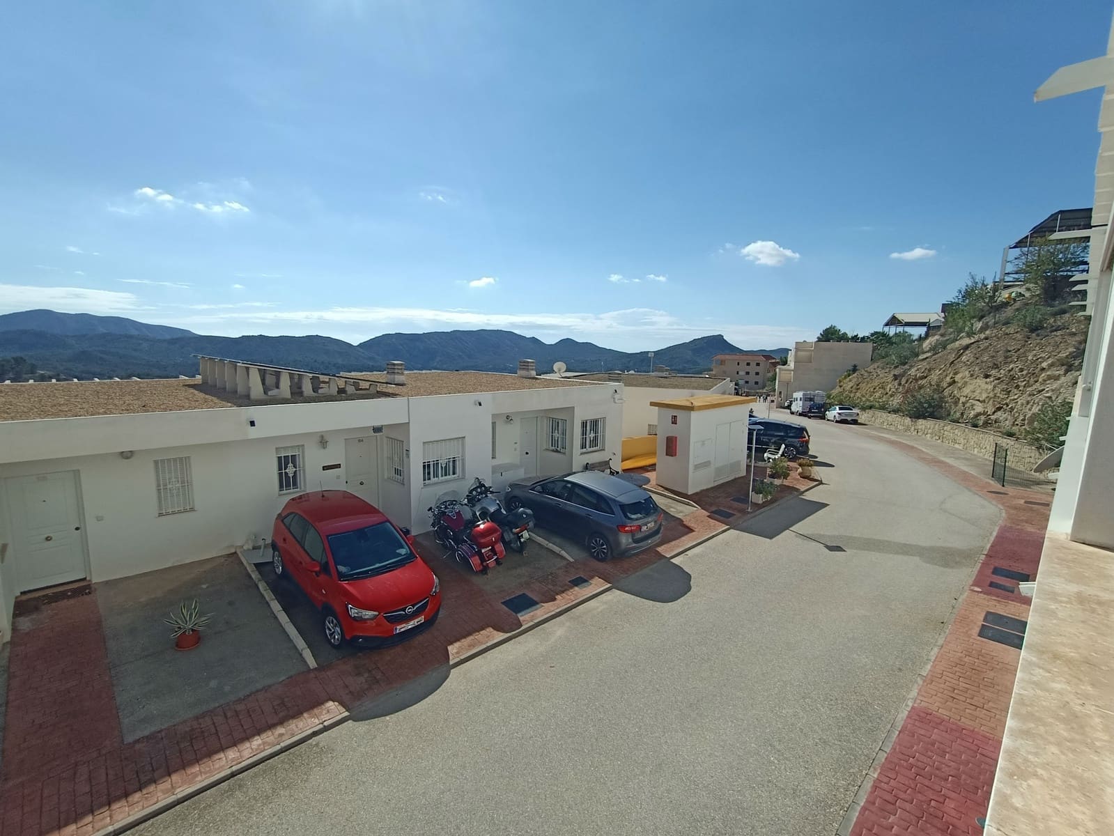 4 quarto Casa em Banda para venda em Relleu com piscina garagem - 195 000 € (Ref: 9301431)