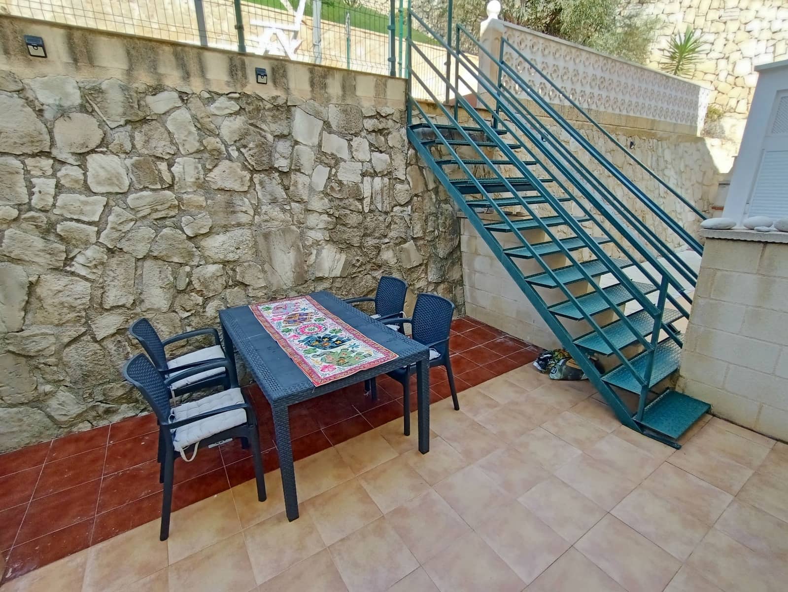 4 quarto Casa em Banda para venda em Relleu com piscina garagem - 195 000 € (Ref: 9301431)