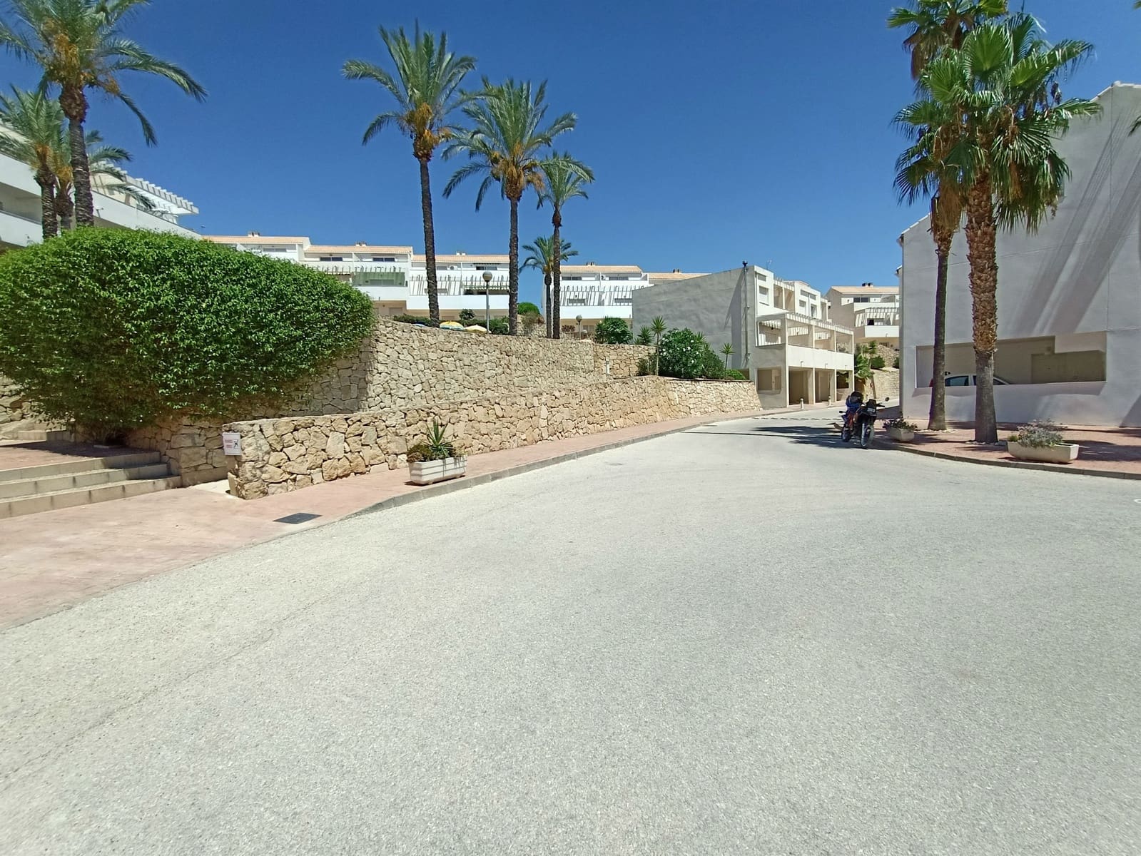 4 quarto Casa em Banda para venda em Relleu com piscina garagem - 195 000 € (Ref: 9301431)