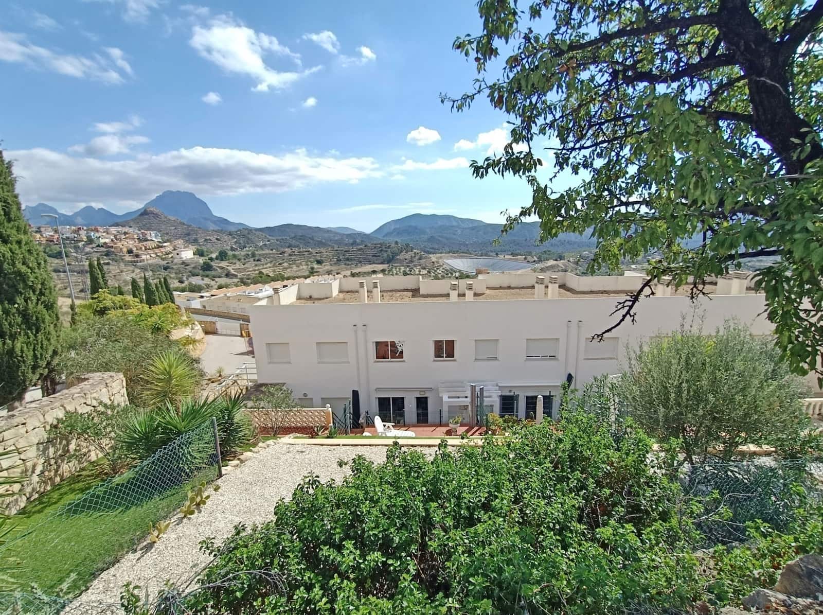 4 quarto Casa em Banda para venda em Relleu com piscina garagem - 195 000 € (Ref: 9301431)