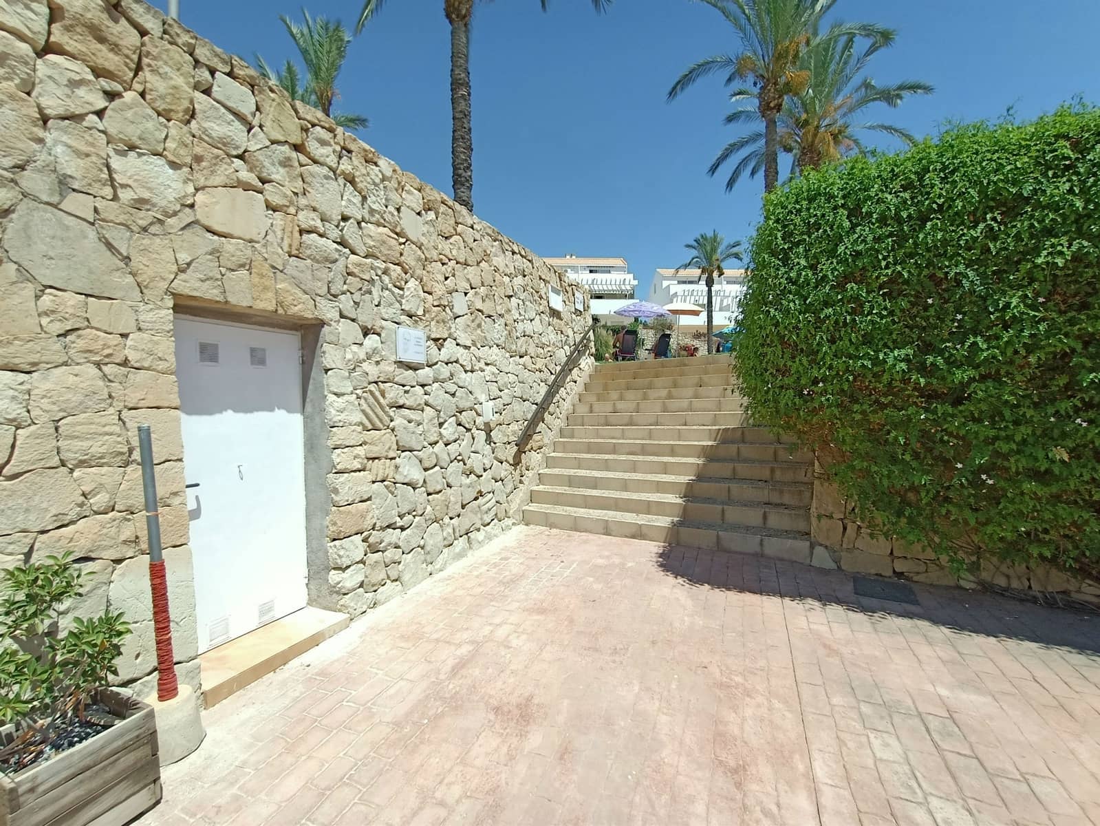 4 quarto Casa em Banda para venda em Relleu com piscina garagem - 195 000 € (Ref: 9301431)