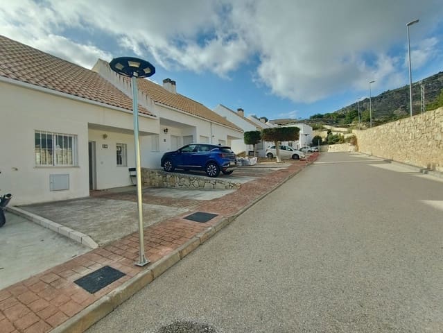 3 bedroom Townhouse for sale in Relleu with pool garage - € 159,000 (Ref: 9433649)