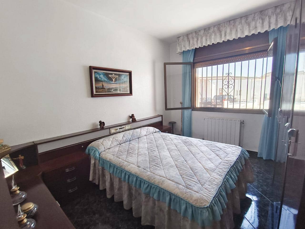 6 bedroom Finca/Country House for sale in La Huelga - € 150,000 (Ref: 10026163)