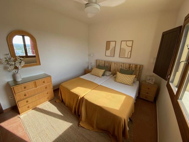 2 soveværelse Lejlighed til leje i Valle del Este, Vera med swimmingpool - € 800 (Ref: 10042268)
