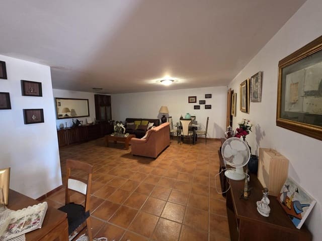 4 soverom Villa til salgs i Vera Ciudad, Vera med svømmebasseng garasje - € 395 000 (Ref: 10062752)