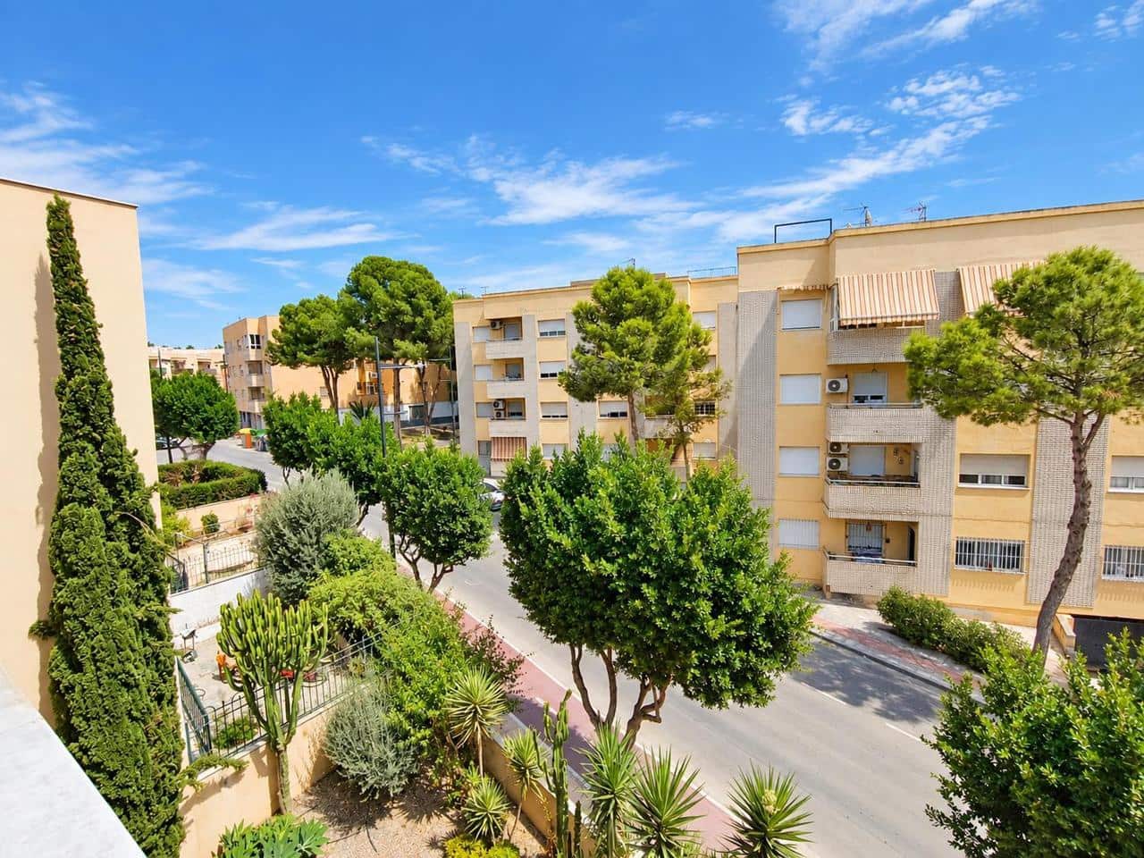 3 soverom Leilighet til salgs i Vera med garasje - € 244 000 (Ref: 10077299)