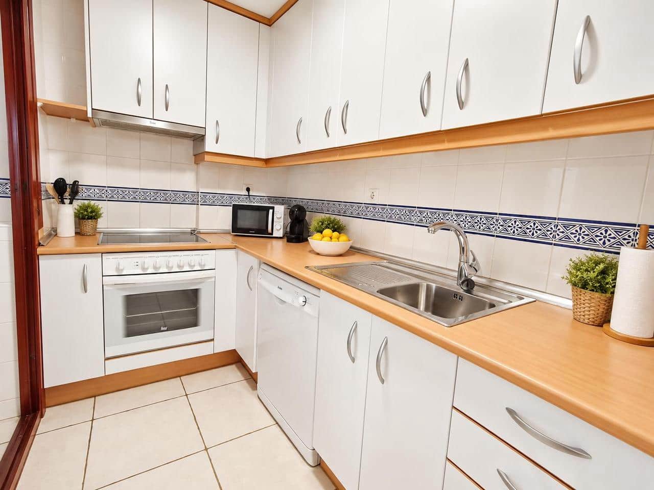 2 bedroom Flat for sale in Vera with pool garage - € 280,000 (Ref: 10130138)