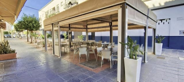 2 quarto Empresa para arrendar em Vera Ciudad, Vera - 1 650 € (Ref: 10179367)