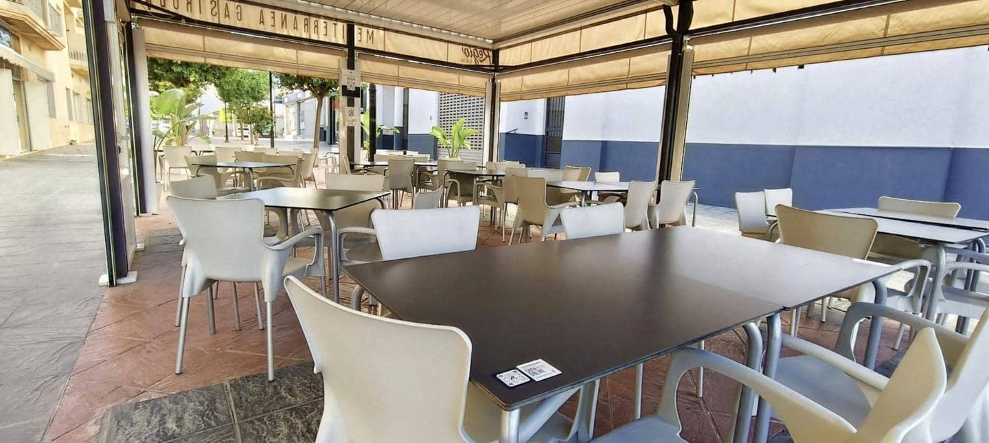 2 quarto Empresa para arrendar em Vera - 1 650 € (Ref: 10179367)