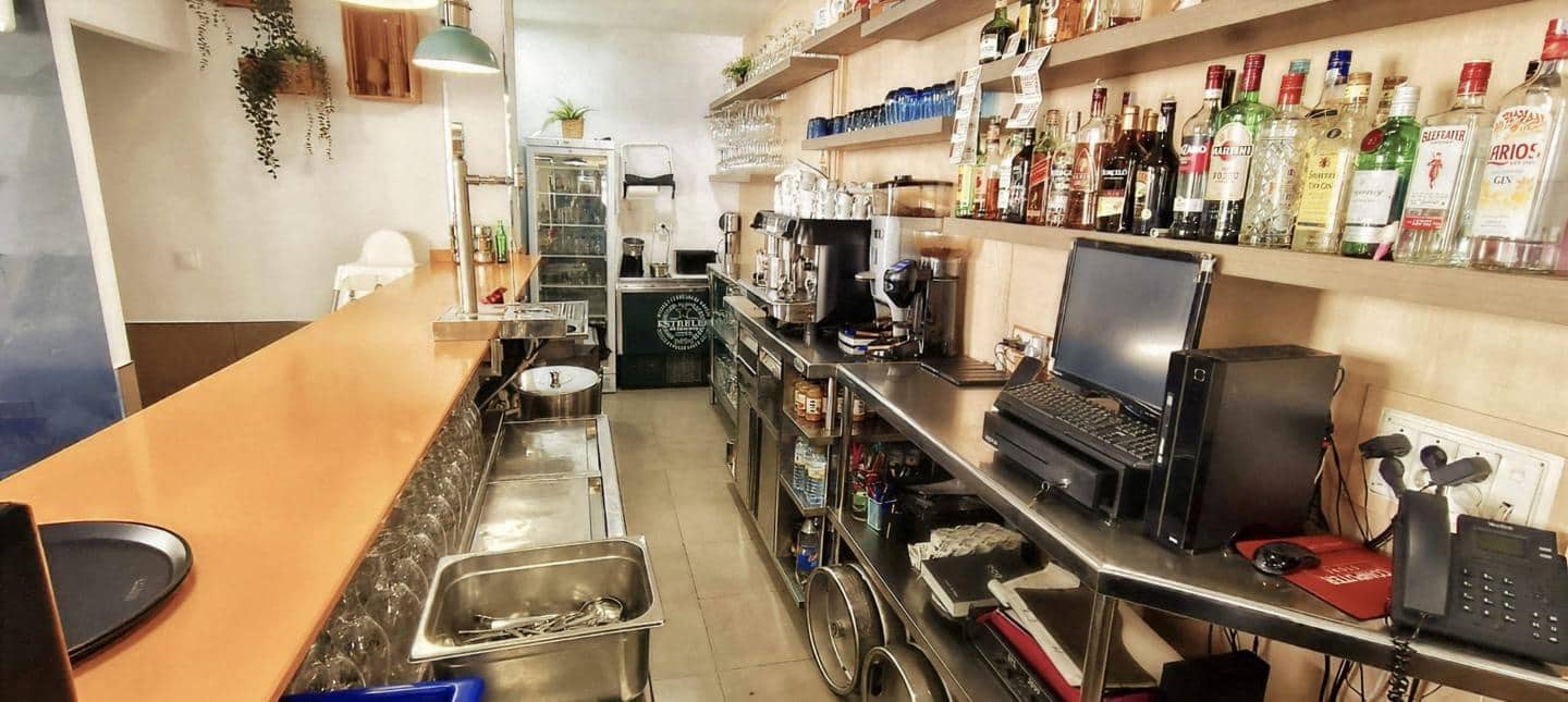 2 quarto Empresa para arrendar em Vera - 1 650 € (Ref: 10179367)