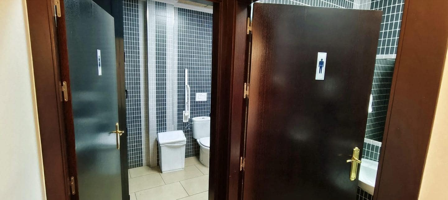 2 quarto Empresa para arrendar em Vera - 1 650 € (Ref: 10179367)