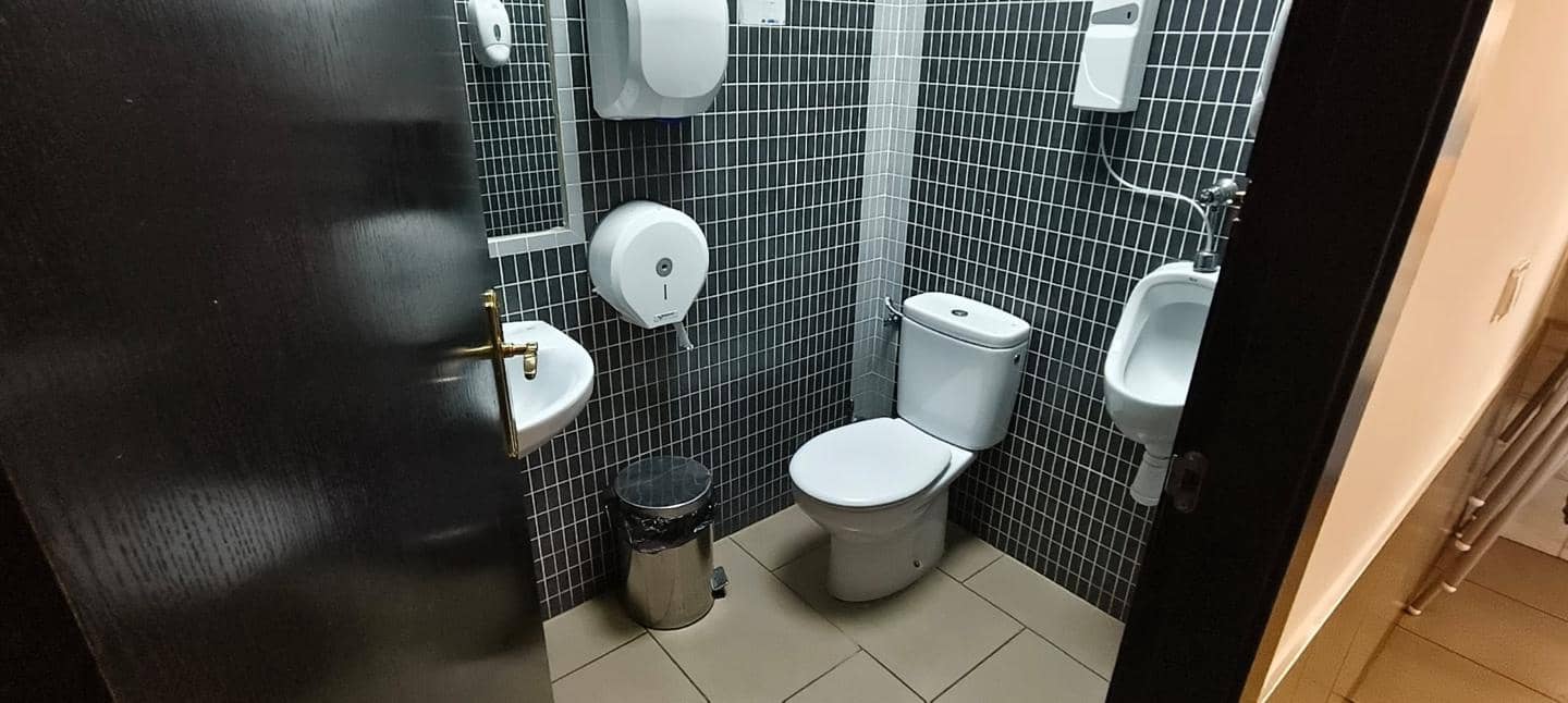 2 quarto Empresa para arrendar em Vera - 1 650 € (Ref: 10179367)