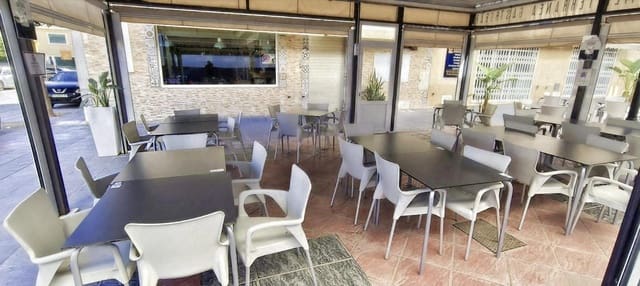 2 quarto Empresa para arrendar em Vera Ciudad, Vera - 1 650 € (Ref: 10179367)