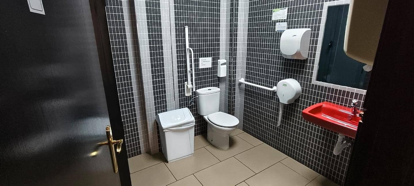 2 quarto Empresa para arrendar em Vera - 1 650 € (Ref: 10179367)