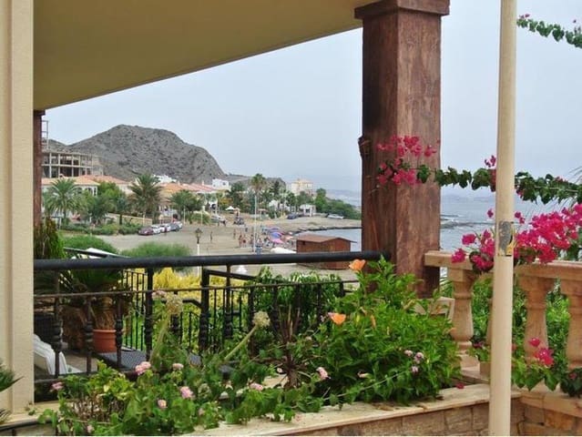 Piso de 3 habitaciones en Cuevas del Almanzora en venta con garaje - 159.000 € (Ref: 5324218)