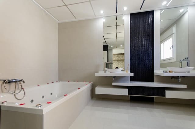 3 camera da letto Villa in vendita in Cala Marqués, Vera con piscina garage - 418.000 € (Rif: 6069578)