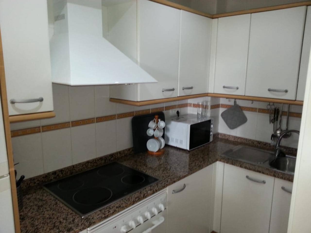 2 sypialnia Mieszkanie do wynajęcia w Mojacar z basenem garażem - 900 € (Ref: 6351192)