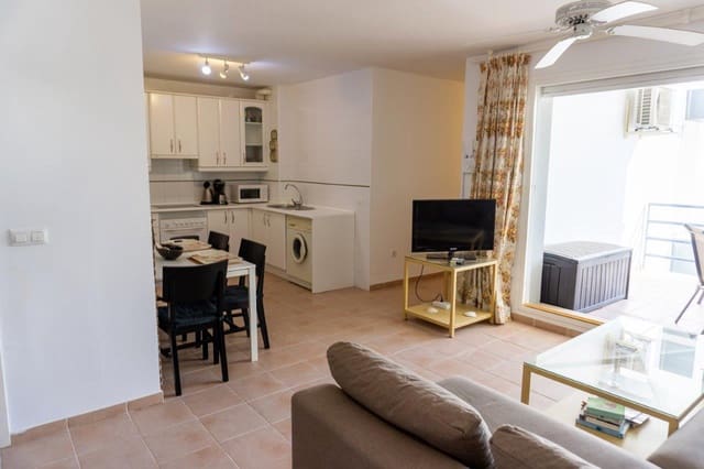 1 slaapkamer Flat voor vakantieverhuur in El Playazo, Vera met zwembad - € 850 (Ref: 6593553)