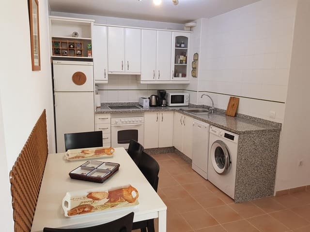 1 slaapkamer Flat voor vakantieverhuur in El Playazo, Vera met zwembad - € 850 (Ref: 6593553)