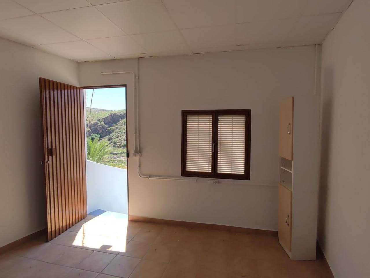 7 soveværelse Villa til salg i Antas med garage - € 105.000 (Ref: 7327227)