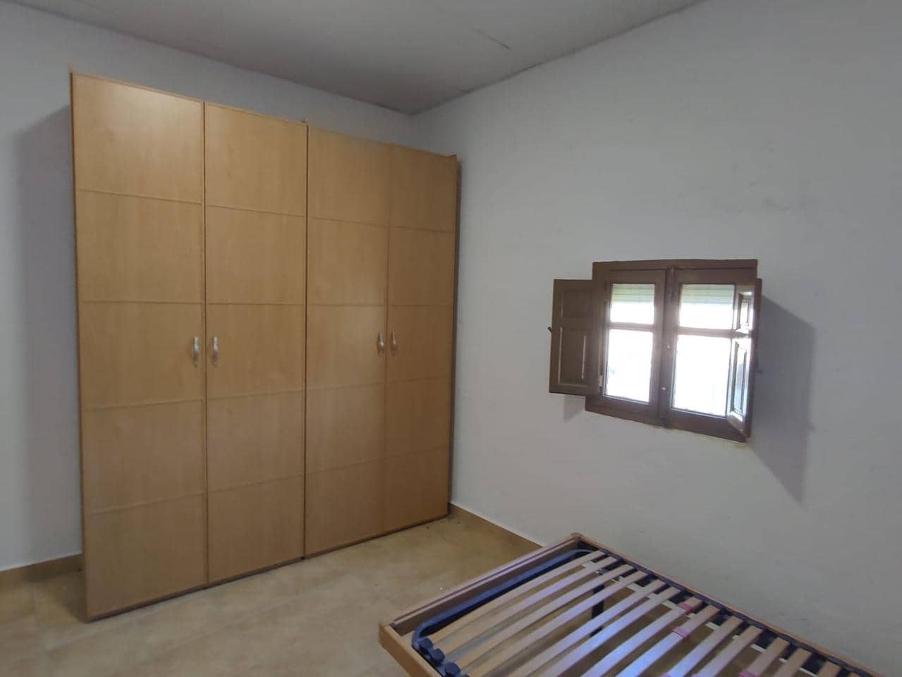 7 soveværelse Villa til salg i Antas med garage - € 105.000 (Ref: 7327227)