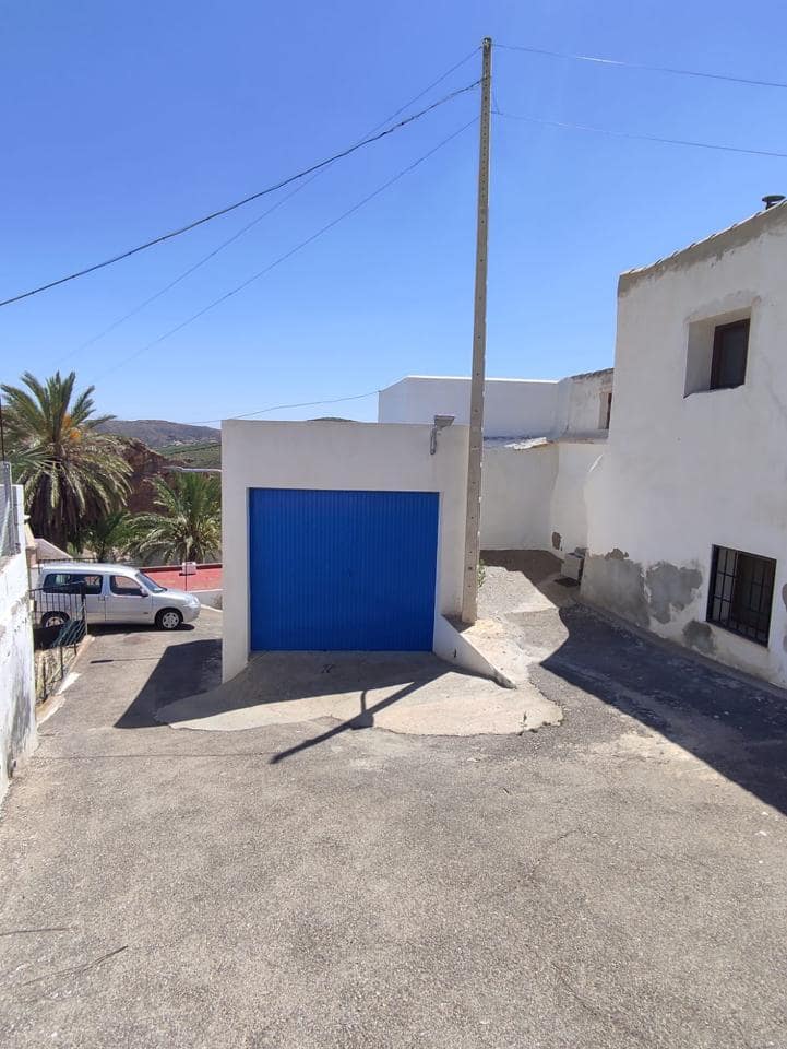 7 soveværelse Villa til salg i Antas med garage - € 105.000 (Ref: 7327227)