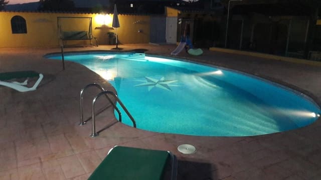 4 slaapkamer Villa te koop in Vera Ciudad, Vera met zwembad garage - € 550.000 (Ref: 7327228)