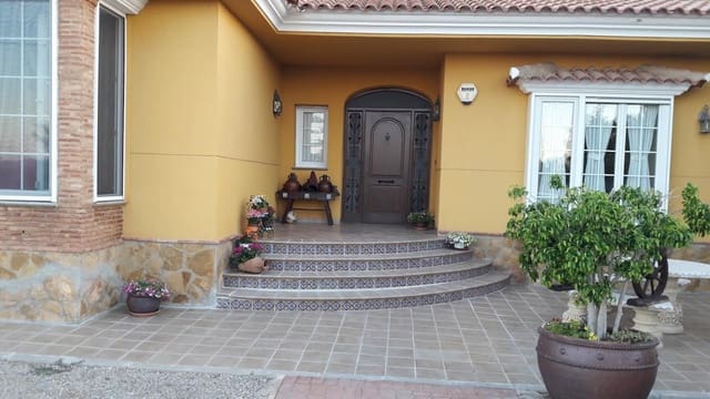 4 slaapkamer Villa te koop in Vera Ciudad, Vera met zwembad garage - € 550.000 (Ref: 7327228)