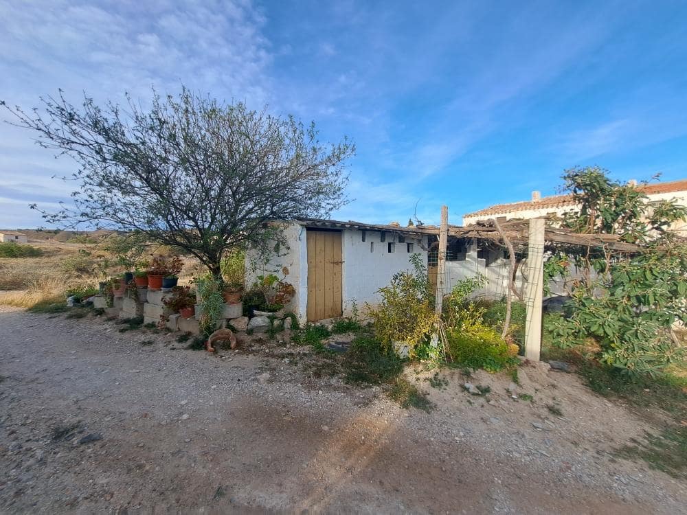 4 slaapkamer Finca/Landhuis te koop in Antas met garage - € 115.000 (Ref: 7362954)